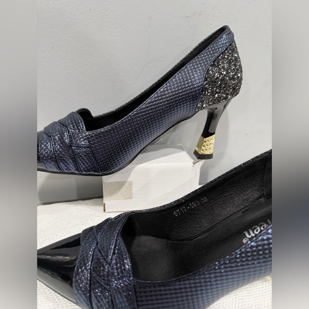 Chic Black and Blue Women's Heels - Picture 2 of 9
